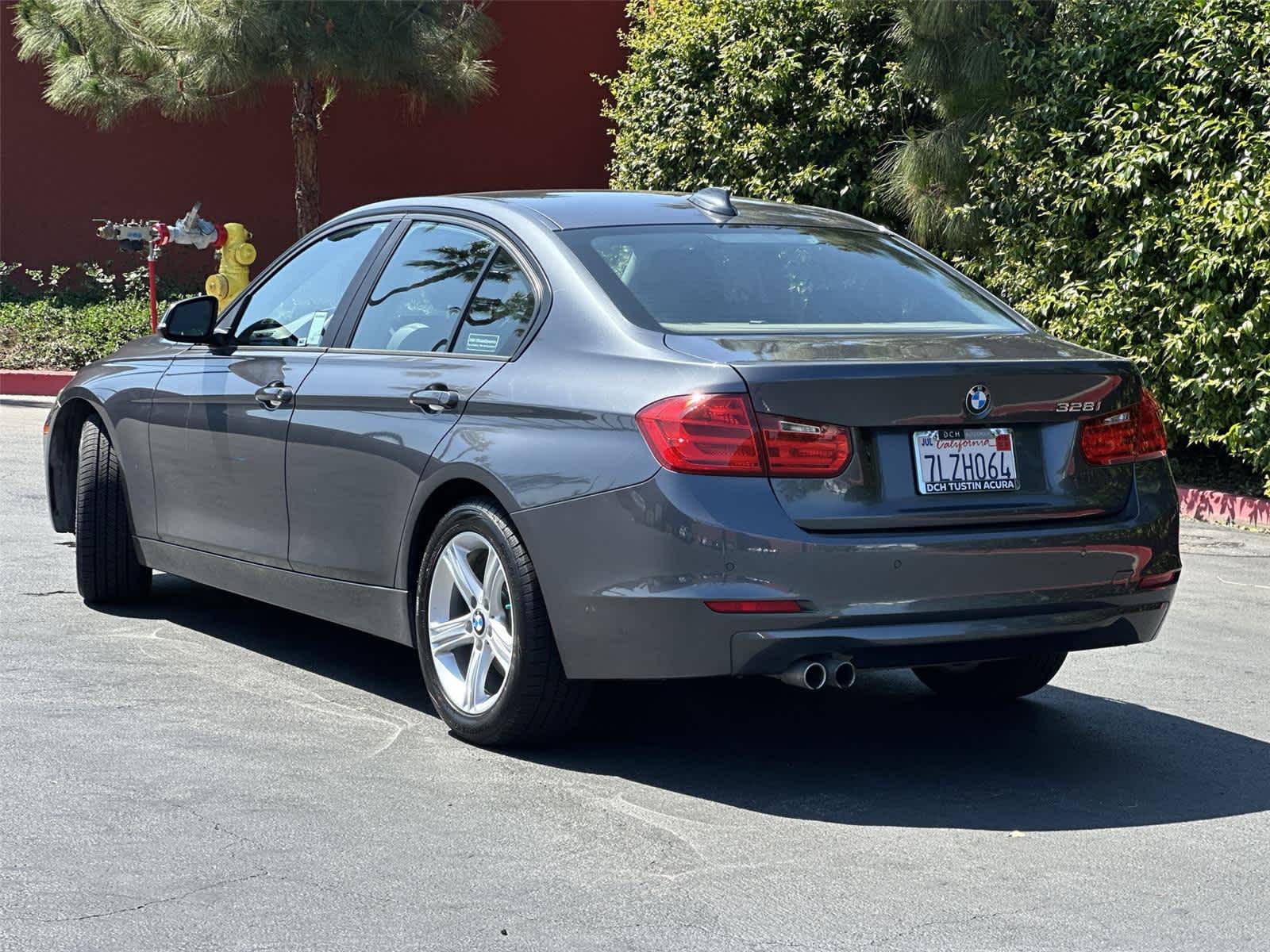 Thumbnail: 2015 BMW 3 Series - 4