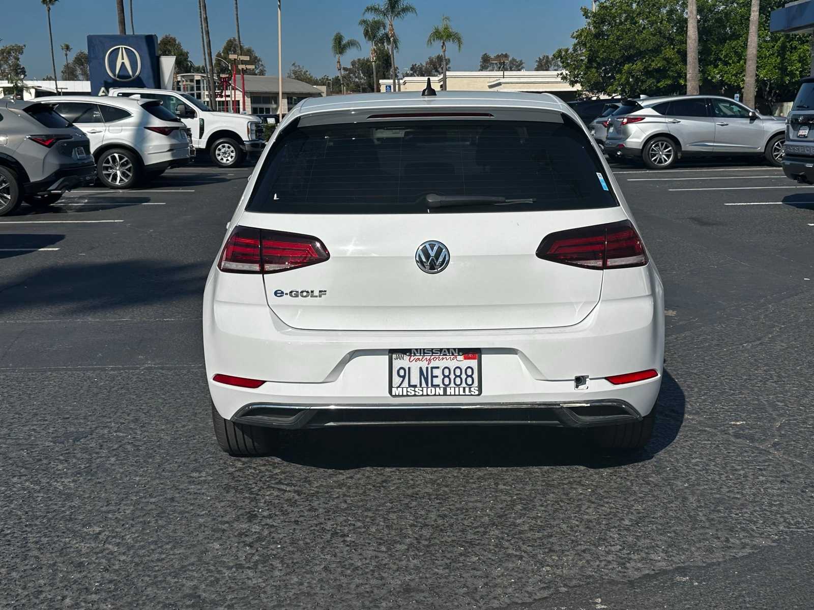 Thumbnail: 2017 Volkswagen e-Golf - 3
