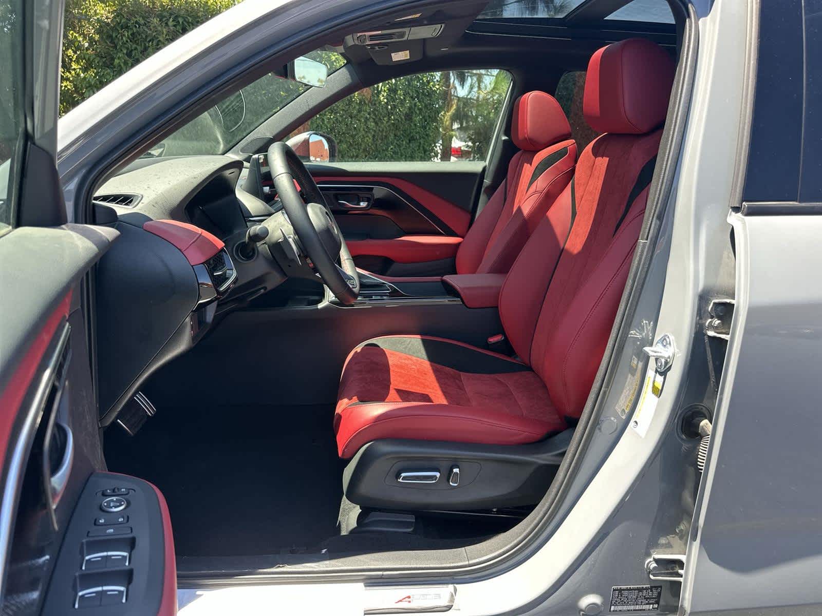 Thumbnail: 2025 Acura ADX - 11