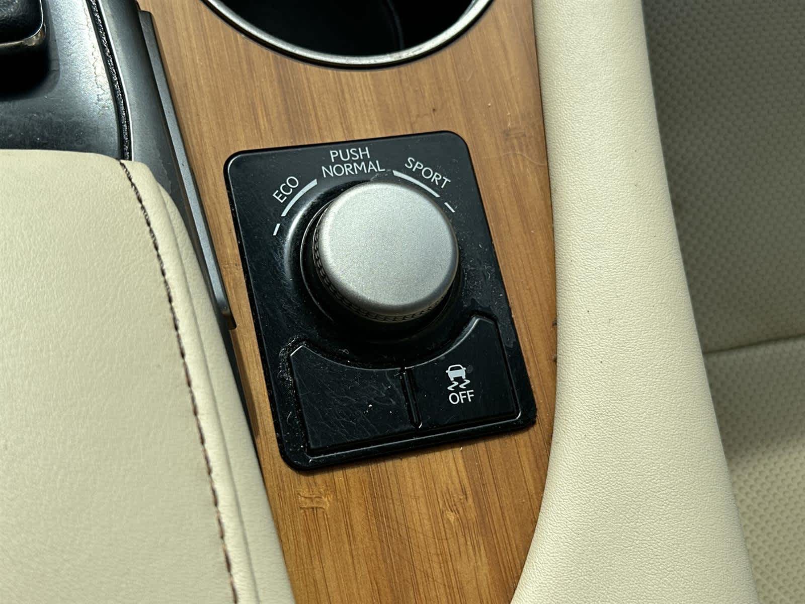 Thumbnail: 2019 Lexus RX - 28