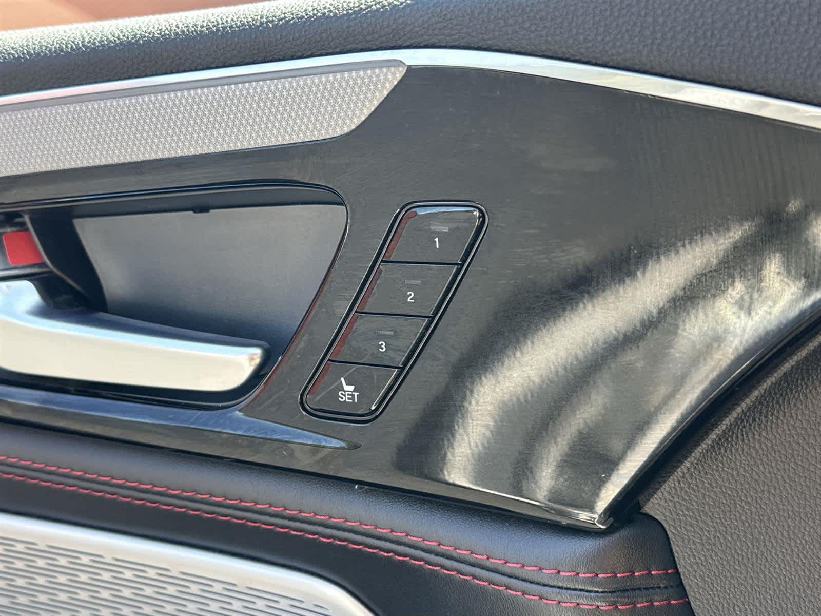 Thumbnail: 2023 Acura MDX - 30