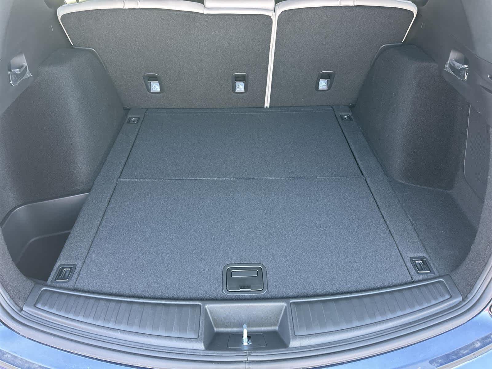 Thumbnail: 2026 Acura RDX - 19