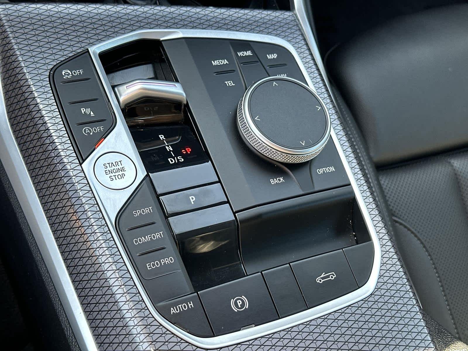 Thumbnail: 2025 BMW 4 Series - 26