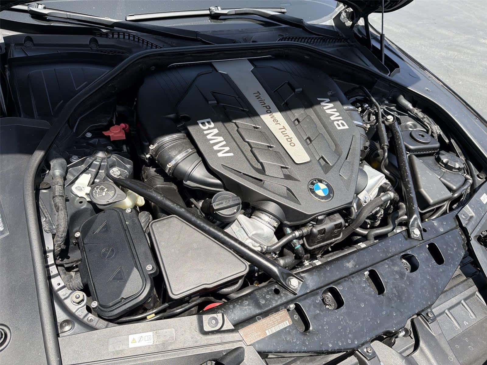 Thumbnail: 2012 BMW 7 Series - 10