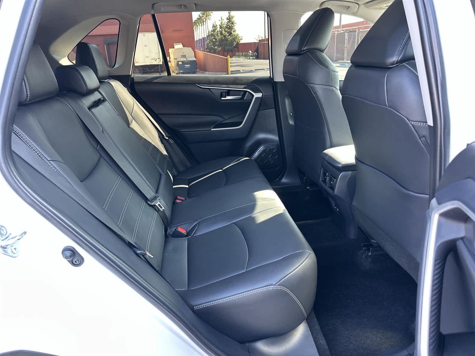 Thumbnail: 2025 Toyota RAV4 - 13