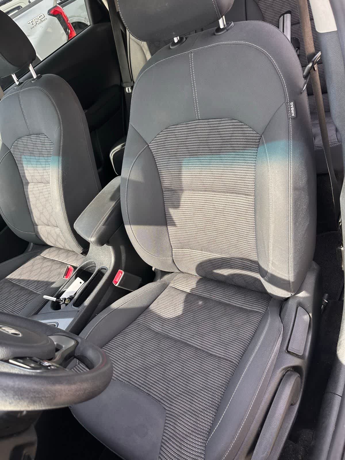 Thumbnail: 2019 Kia Niro - 14