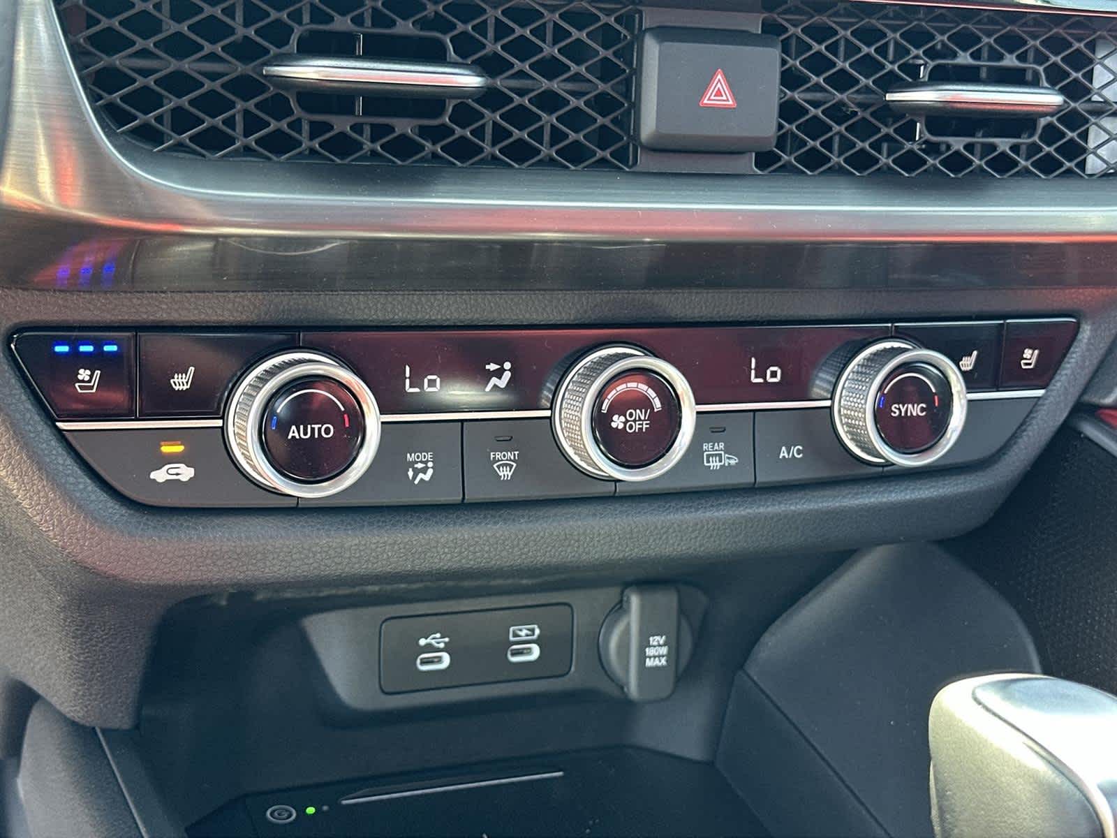 Thumbnail: 2025 Acura ADX - 25