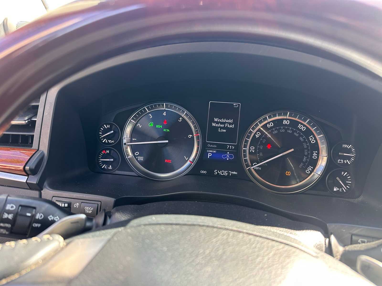 Thumbnail: 2019 Lexus LX - 19