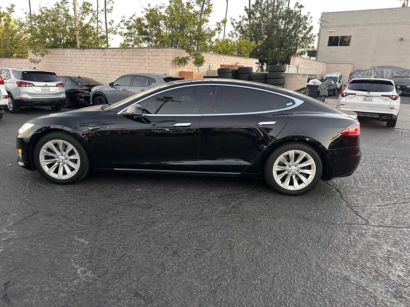 Thumbnail: 2019 Tesla Model S - 2