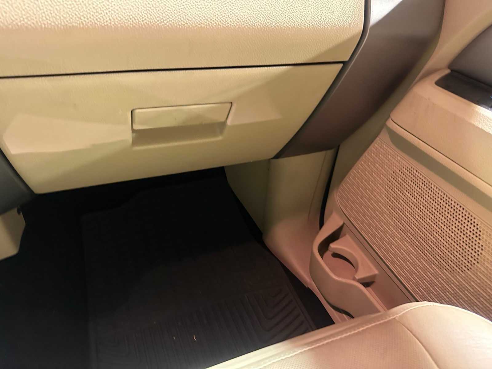 Thumbnail: 2015 Ford Expedition - 22