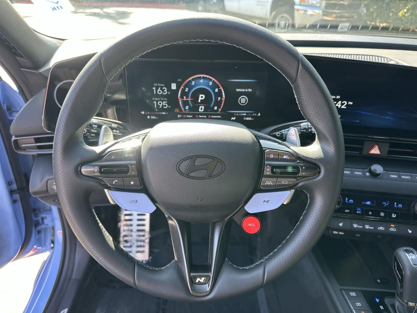 Thumbnail: 2025 Hyundai Elantra - 15