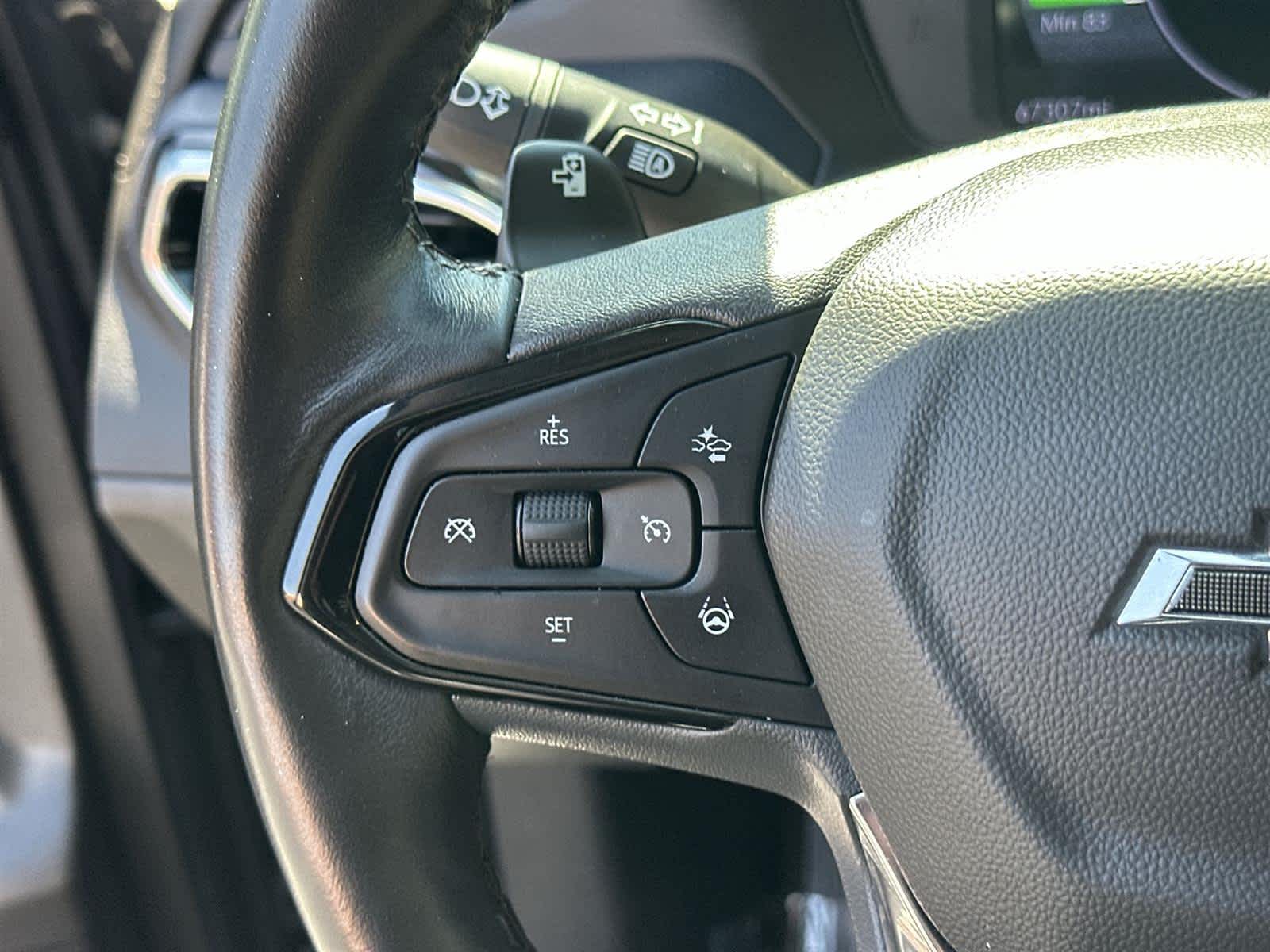 Thumbnail: 2023 Chevrolet Bolt EUV - 23