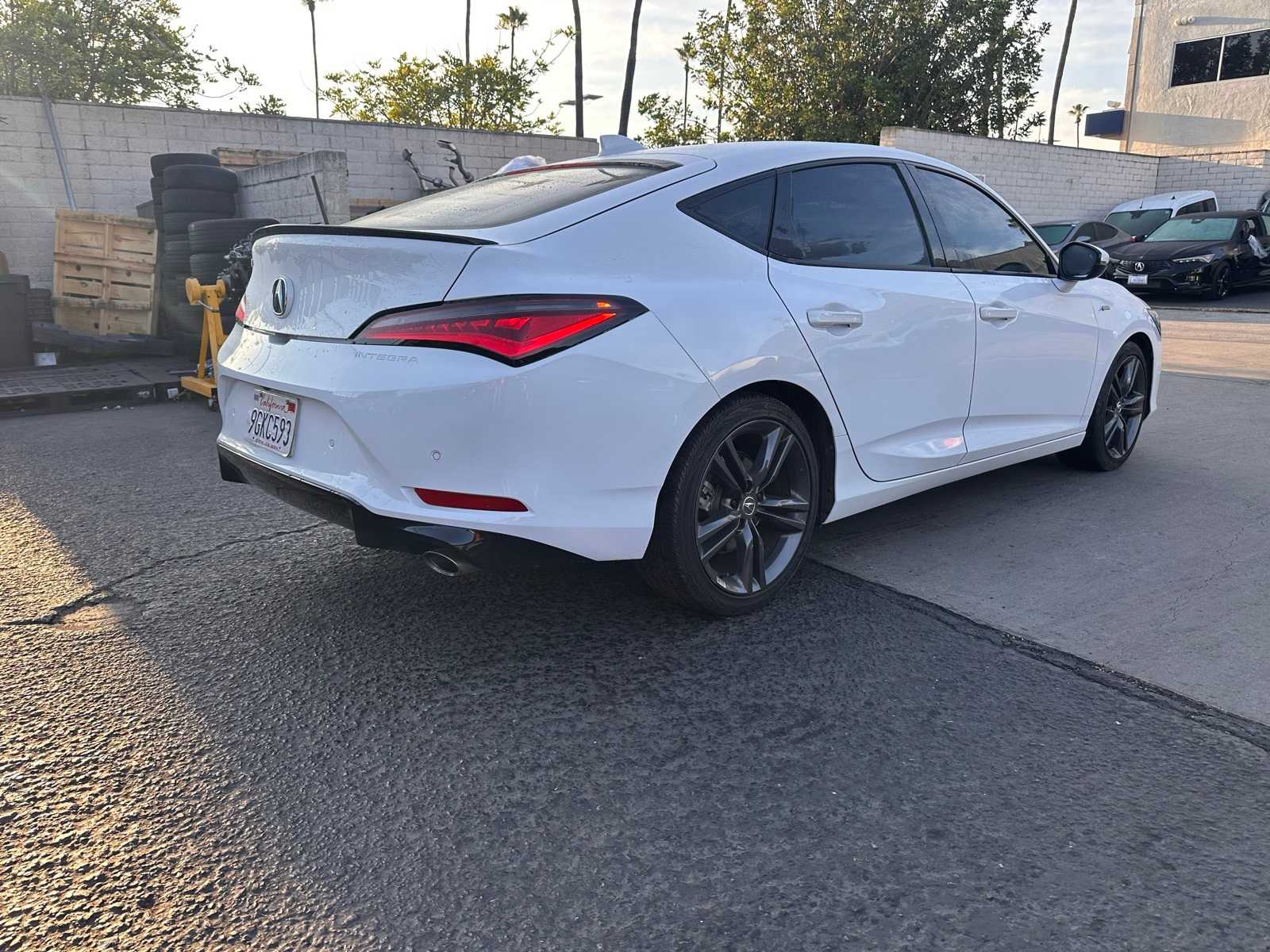 Thumbnail: 2023 Acura Integra - 5