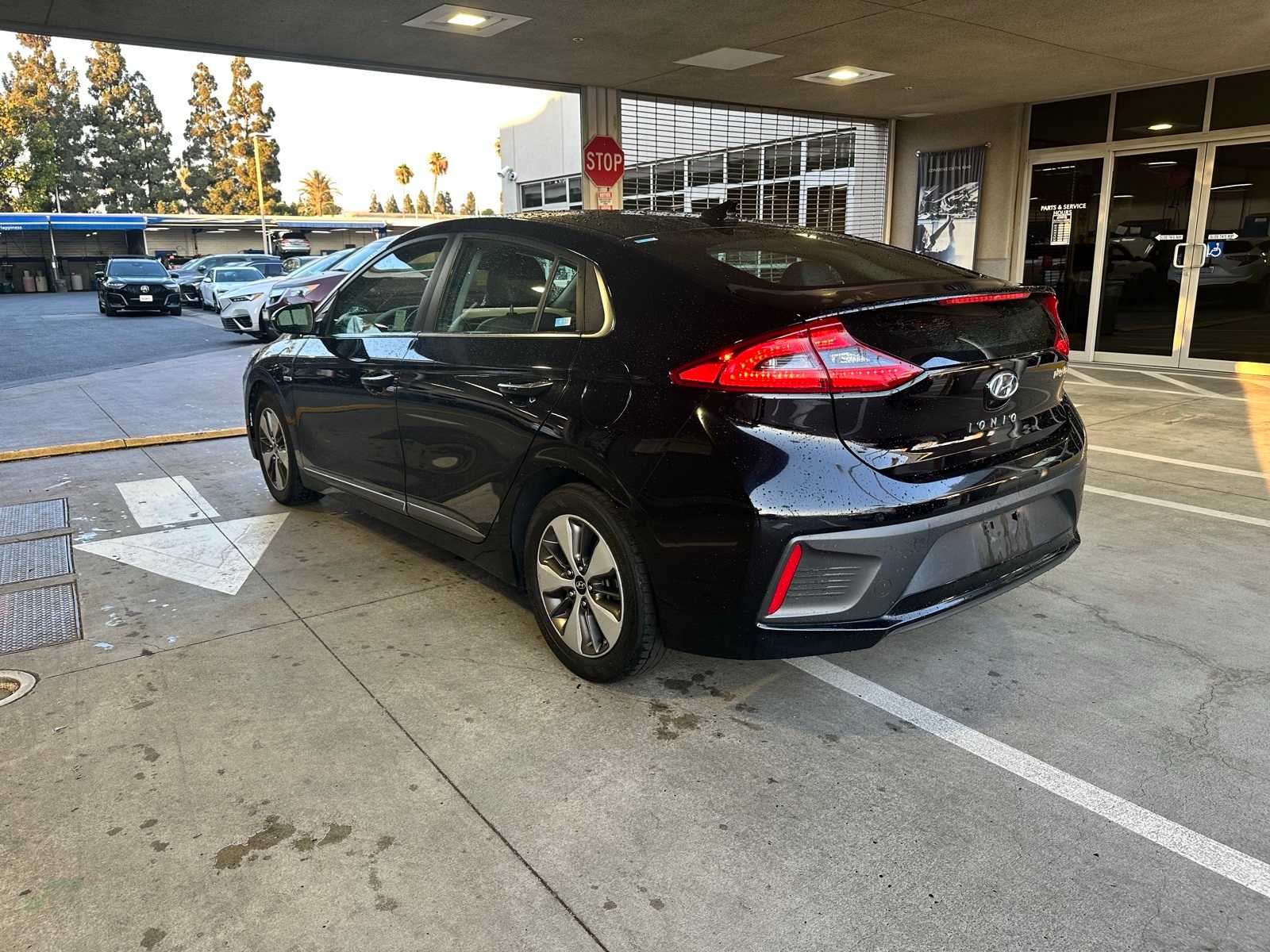 Thumbnail: 2019 Hyundai Ioniq - 3