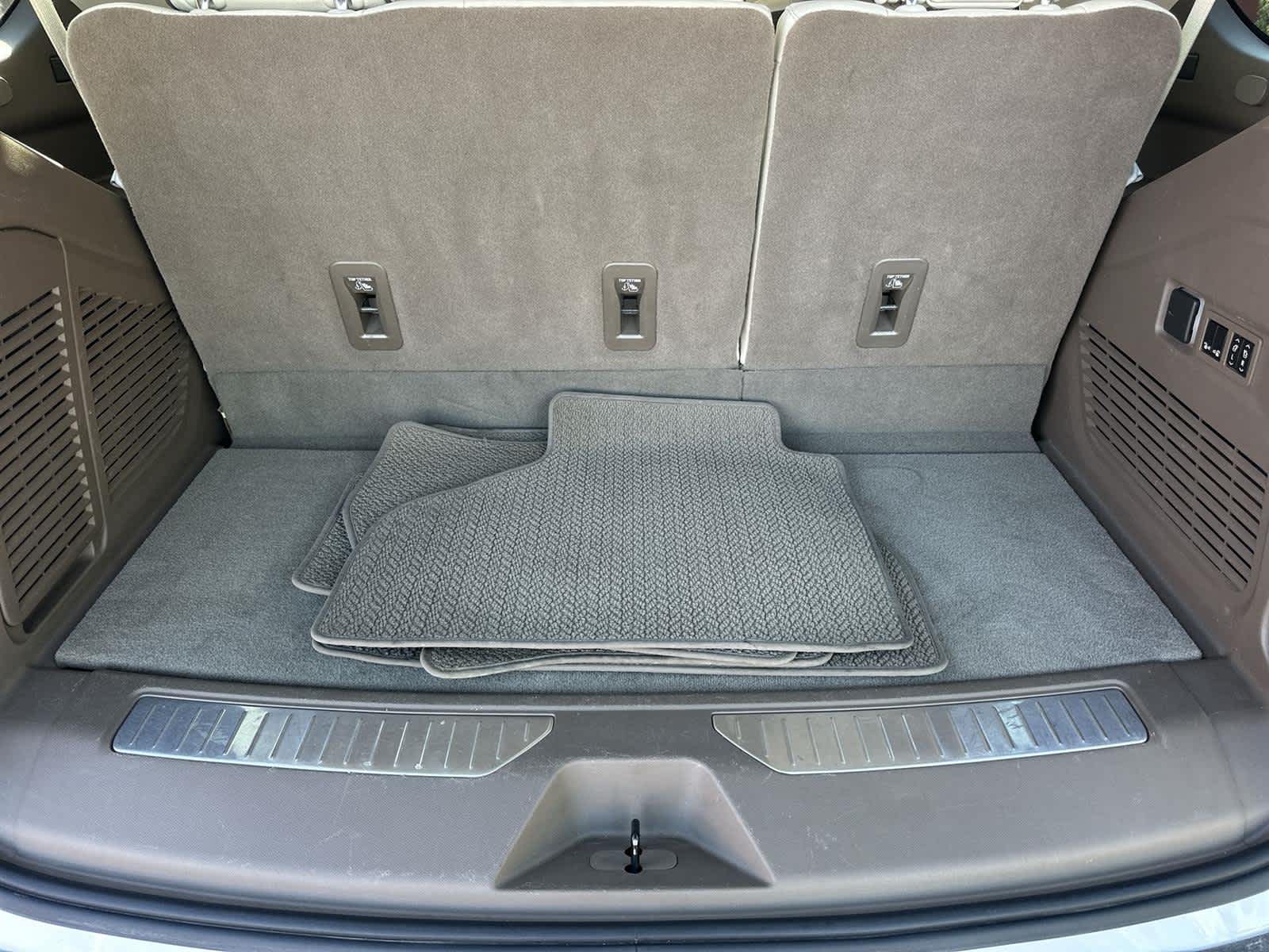 Thumbnail: 2022 GMC Yukon - 20