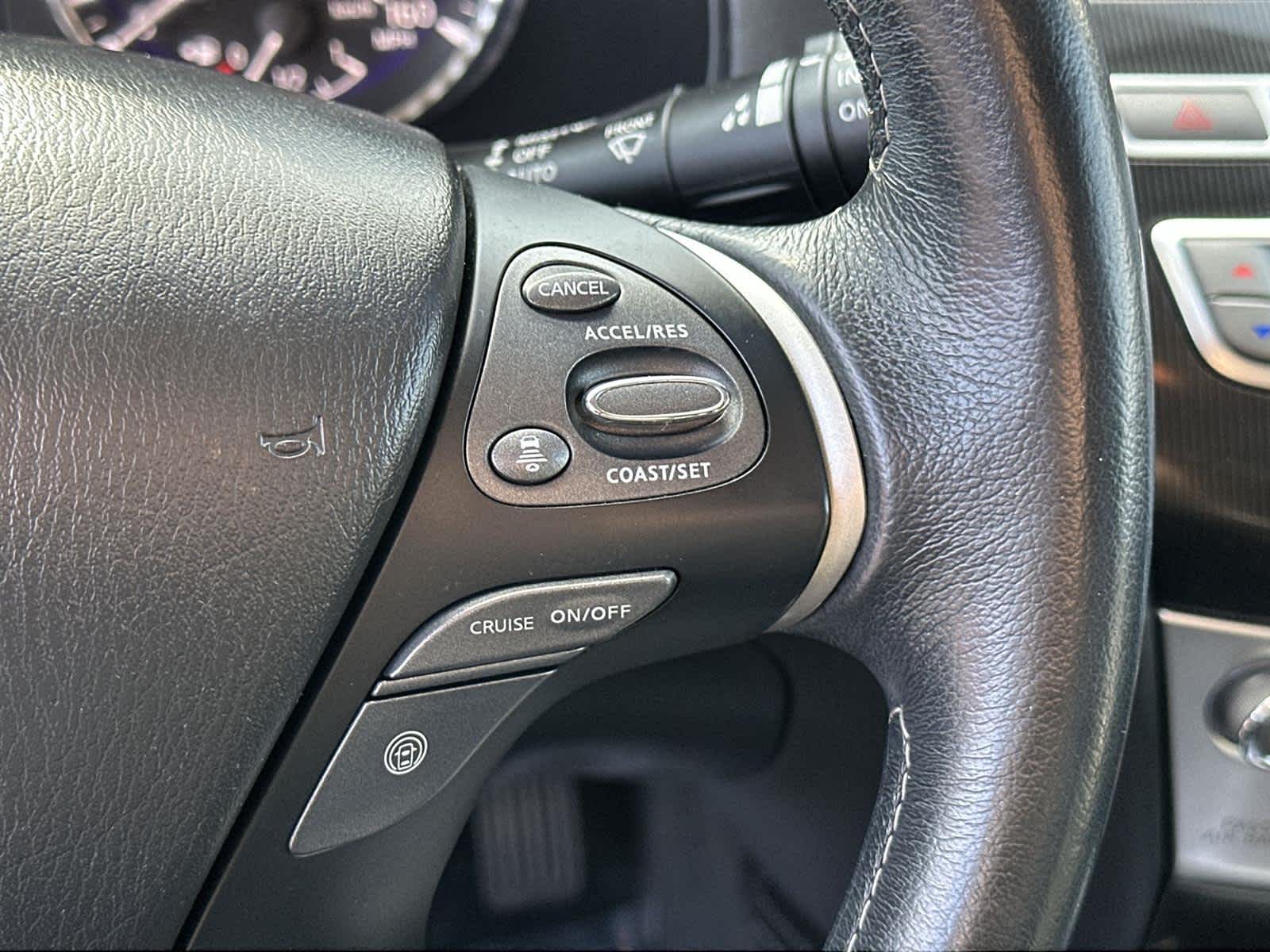 Thumbnail: 2016 INFINITI QX60 - 25