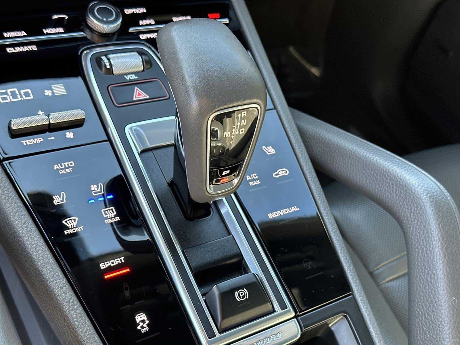 Thumbnail: 2021 Porsche Cayenne - 18