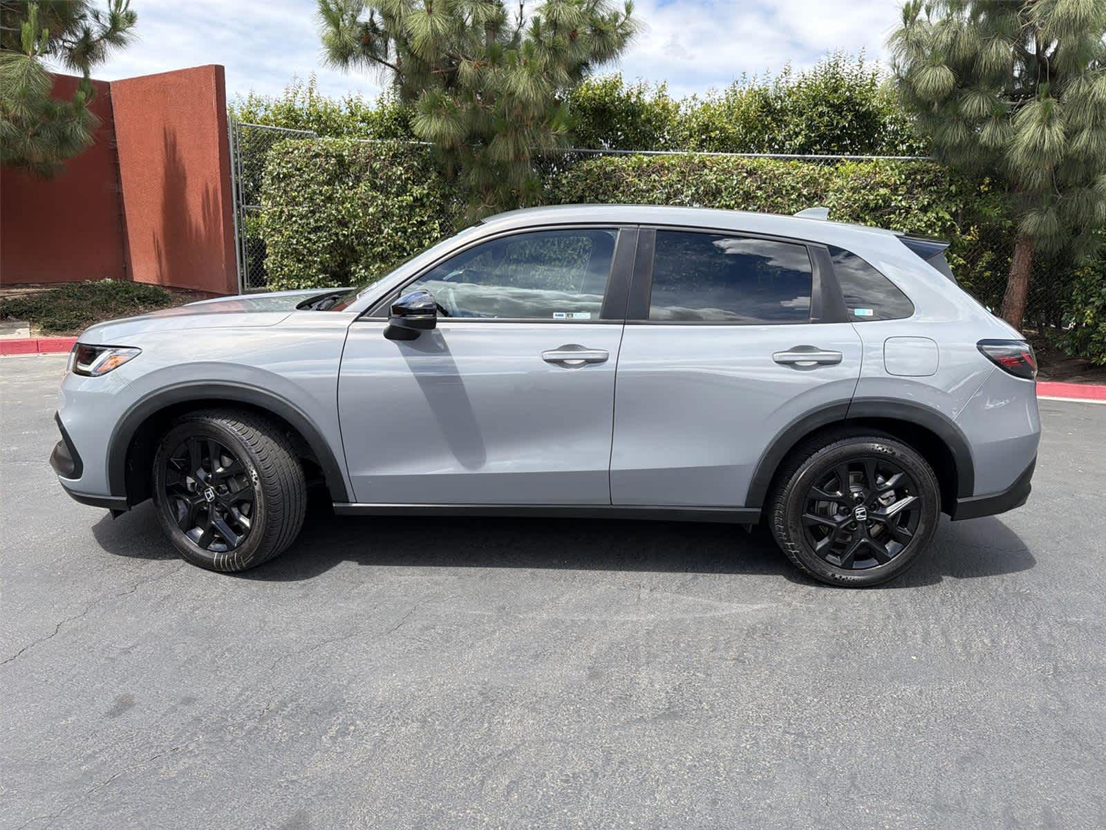 Thumbnail: 2023 Honda HR-V - 3