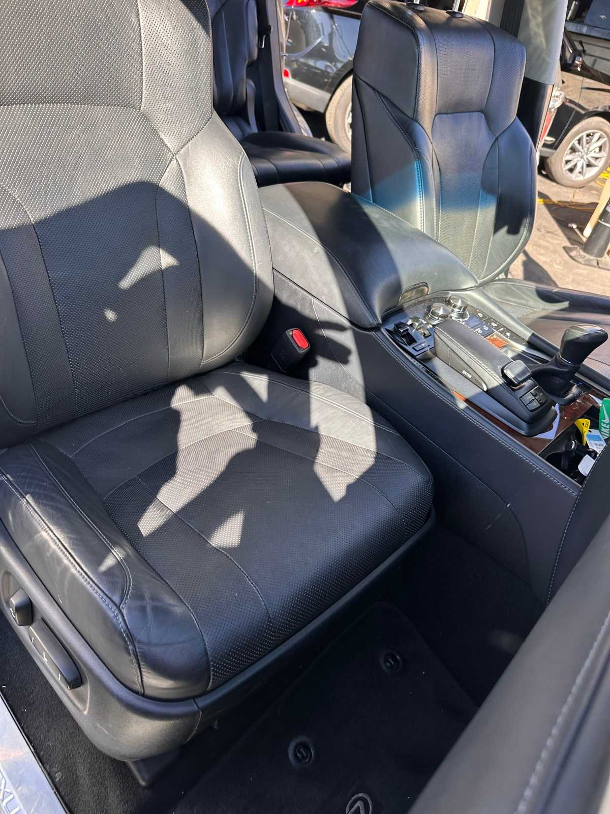 Thumbnail: 2019 Lexus LX - 14