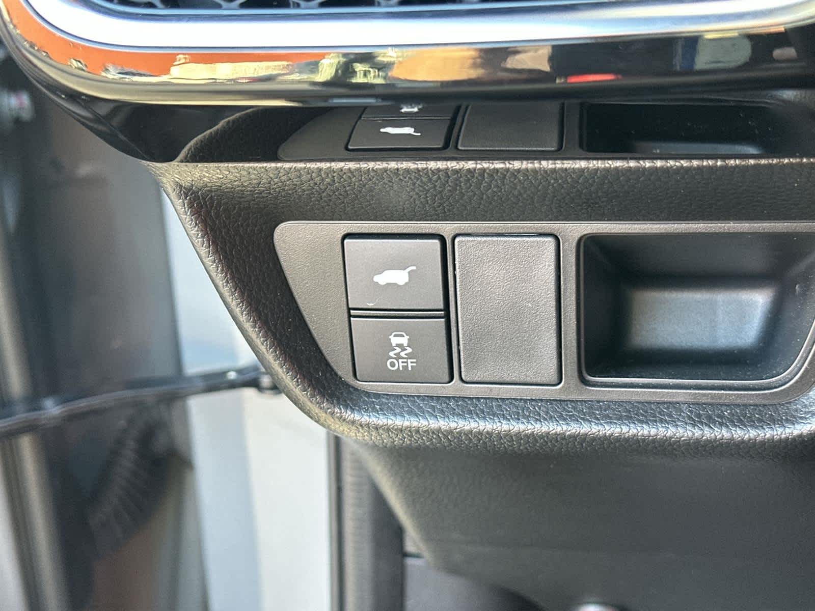 Thumbnail: 2025 Acura ADX - 29