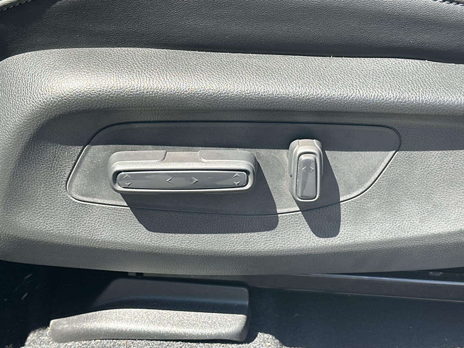 Thumbnail: 2025 Acura ADX - 20