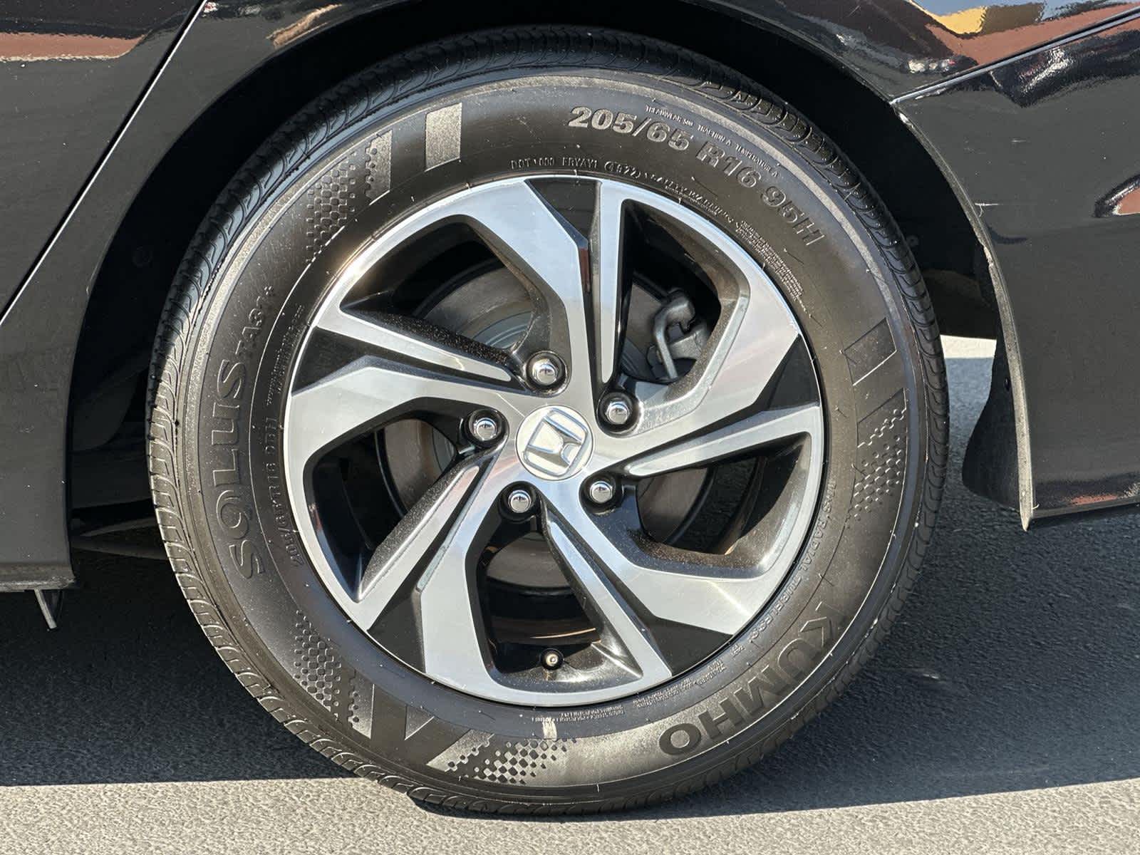 Thumbnail: 2017 Honda Accord - 8