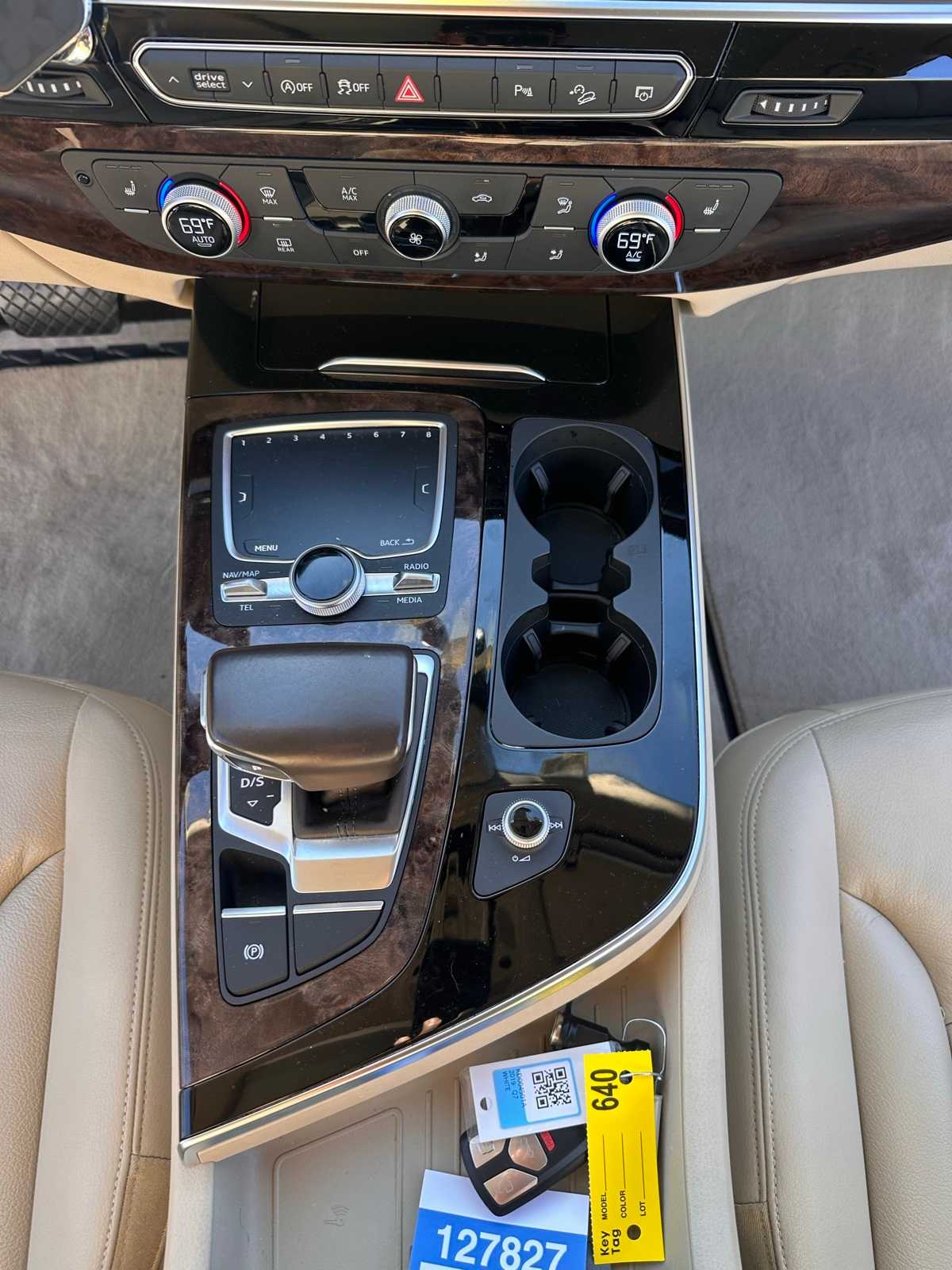 Thumbnail: 2019 Audi Q7 - 19