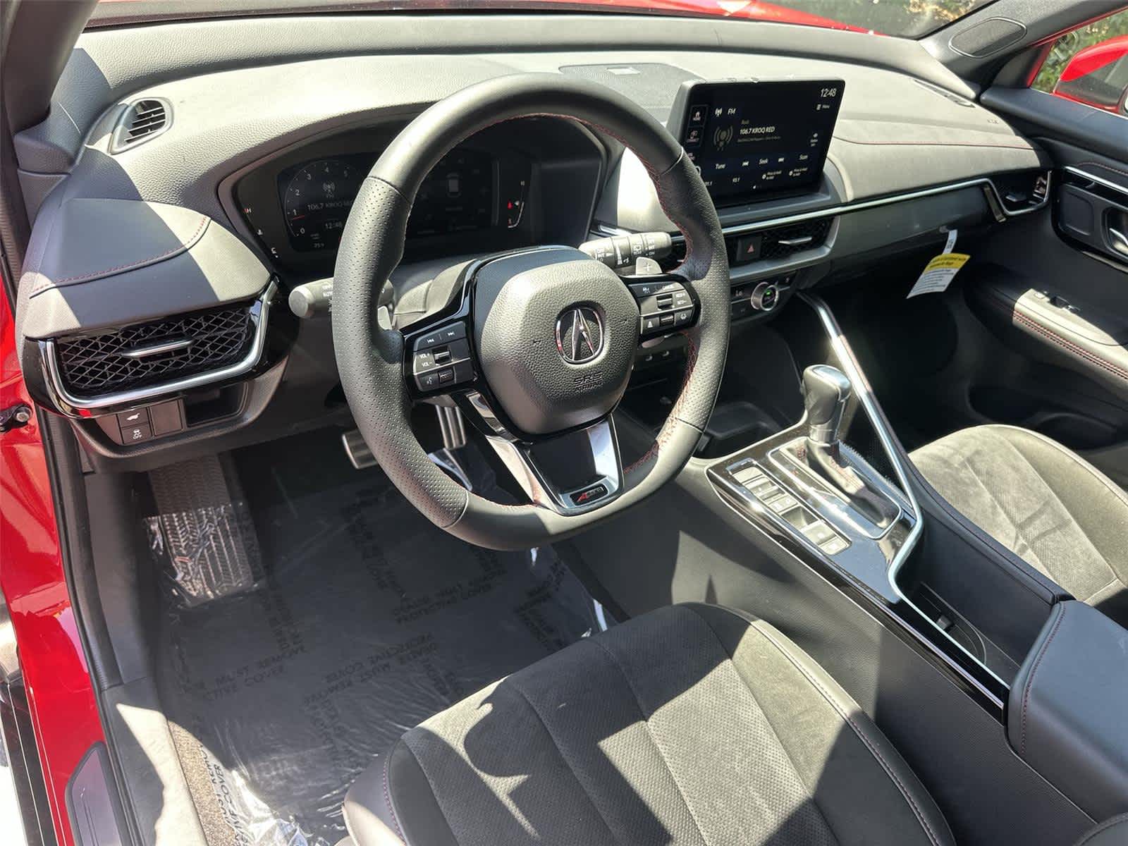 Thumbnail: 2025 Acura ADX - 2