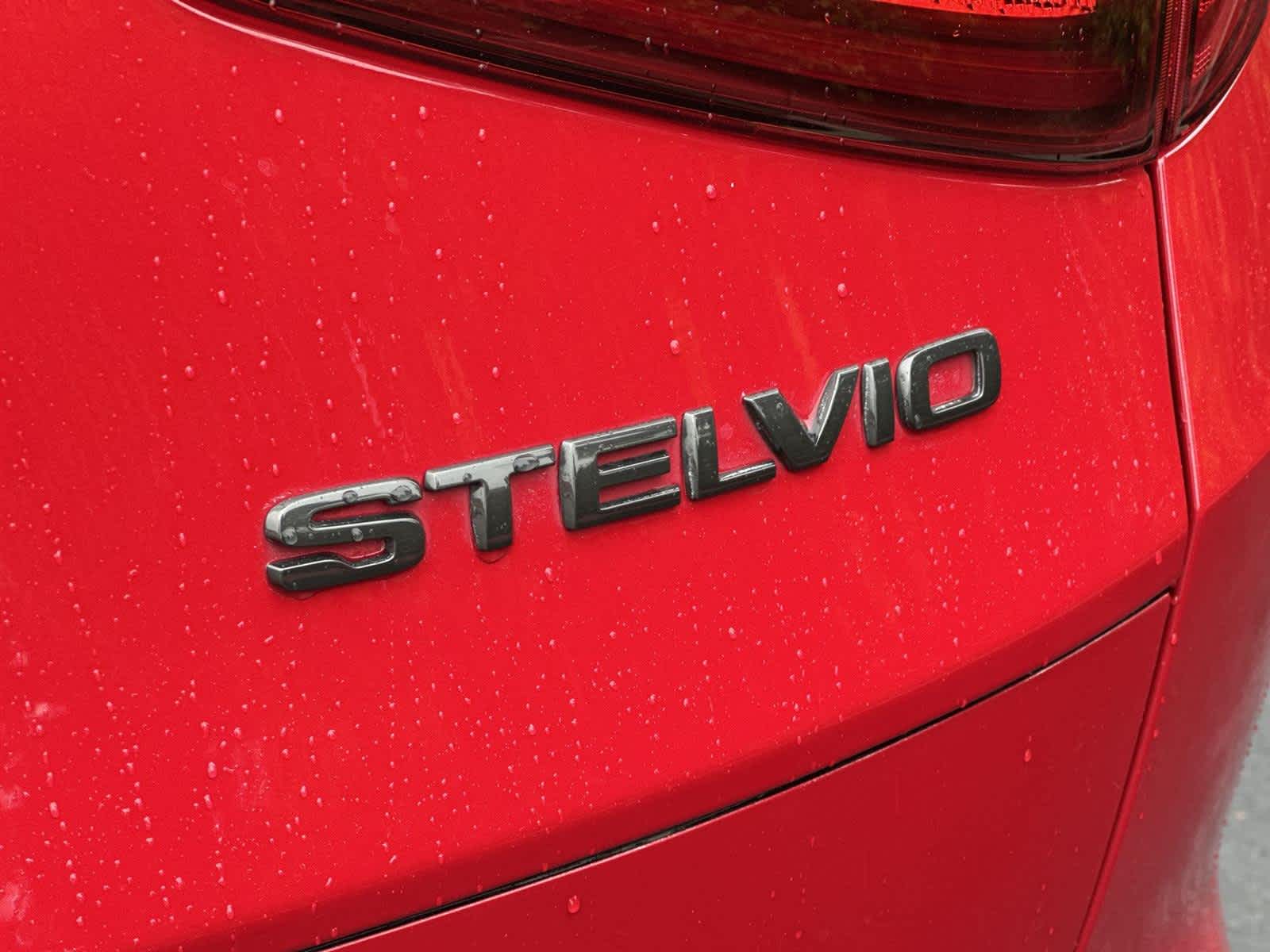 Thumbnail: 2020 Alfa Romeo Stelvio - 7