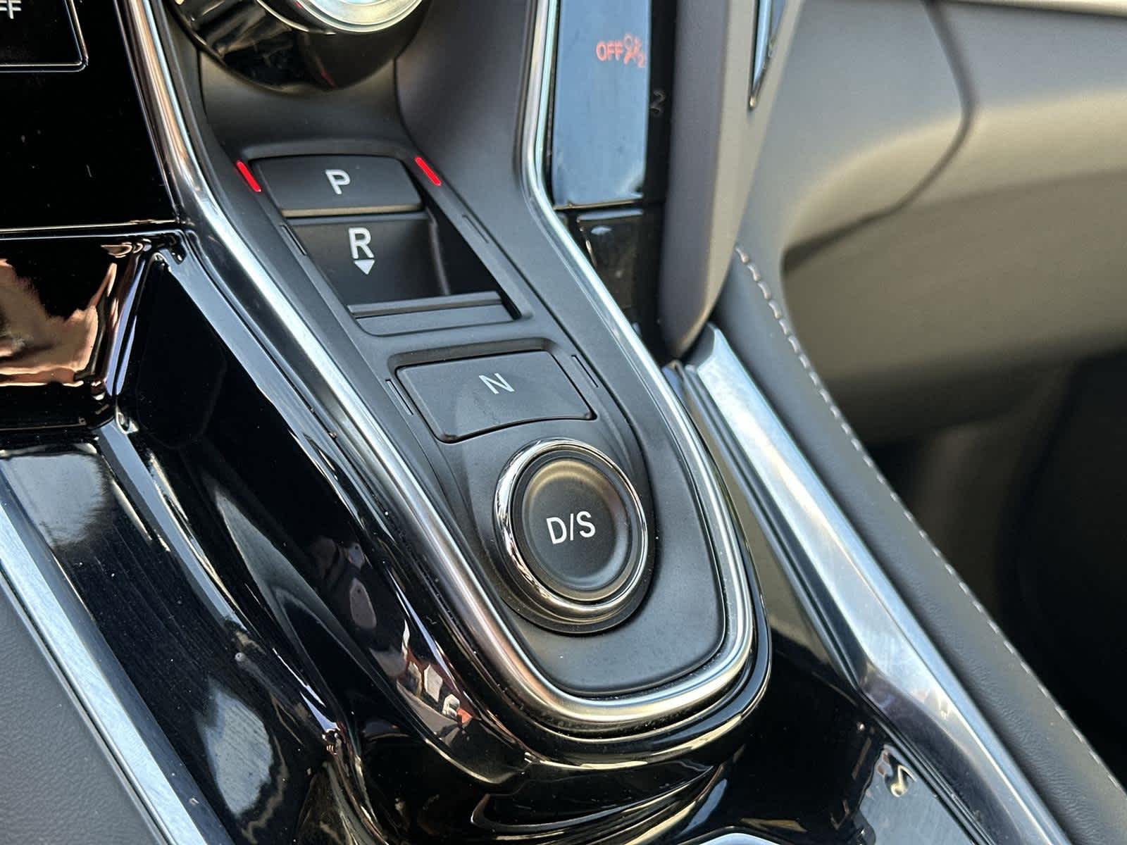 Thumbnail: 2025 Acura RDX - 17