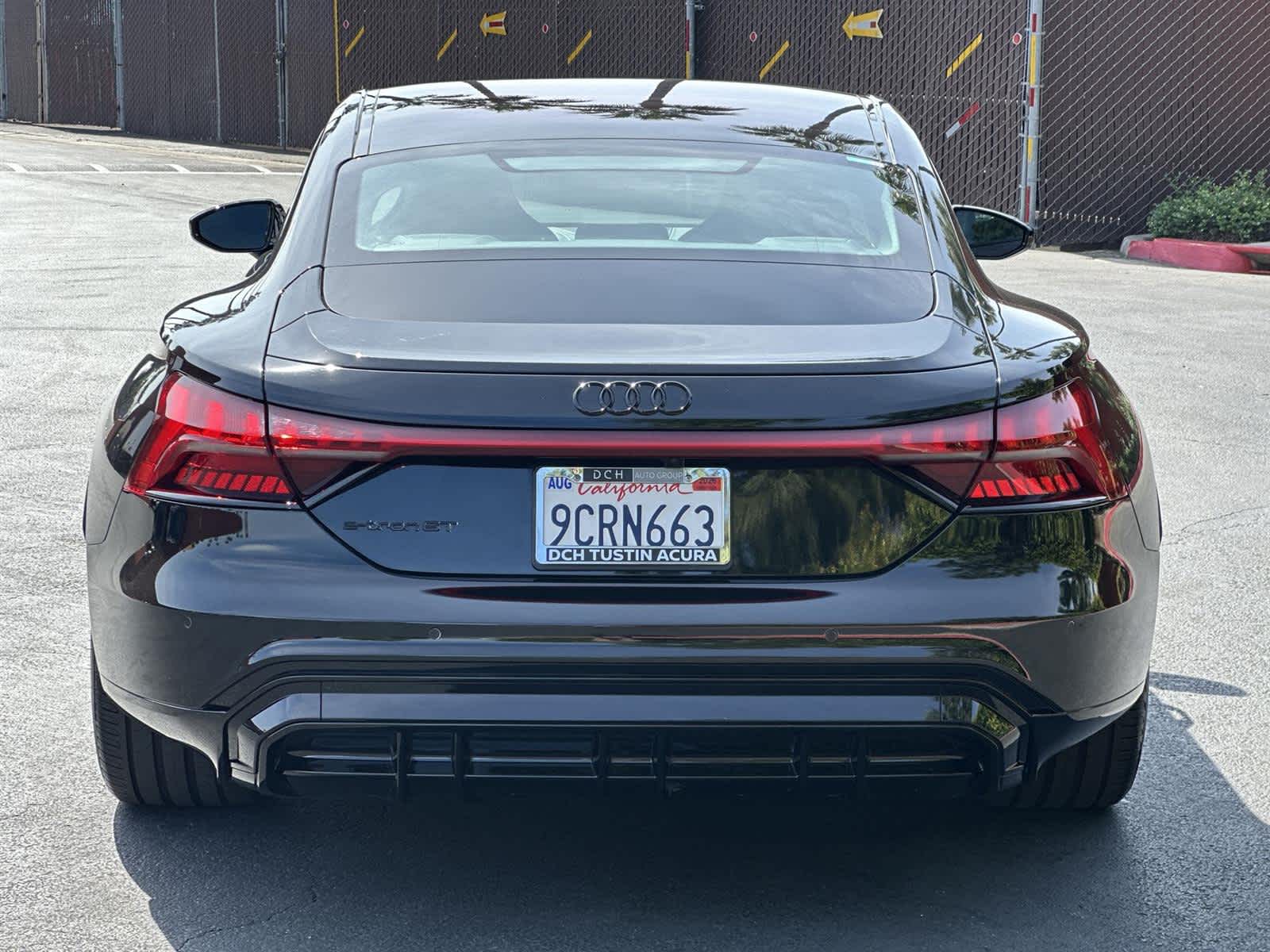 Thumbnail: 2022 Audi e-tron GT - 5