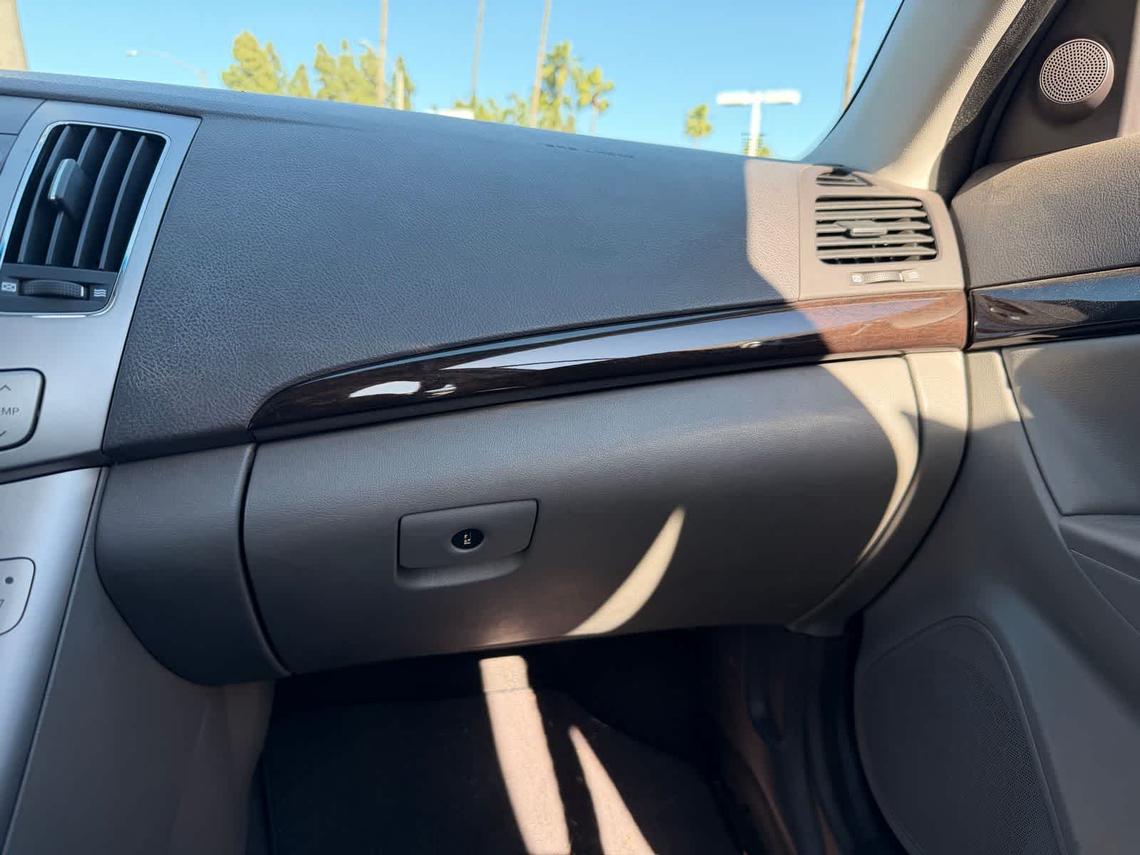 Thumbnail: 2009 Hyundai Sonata - 17