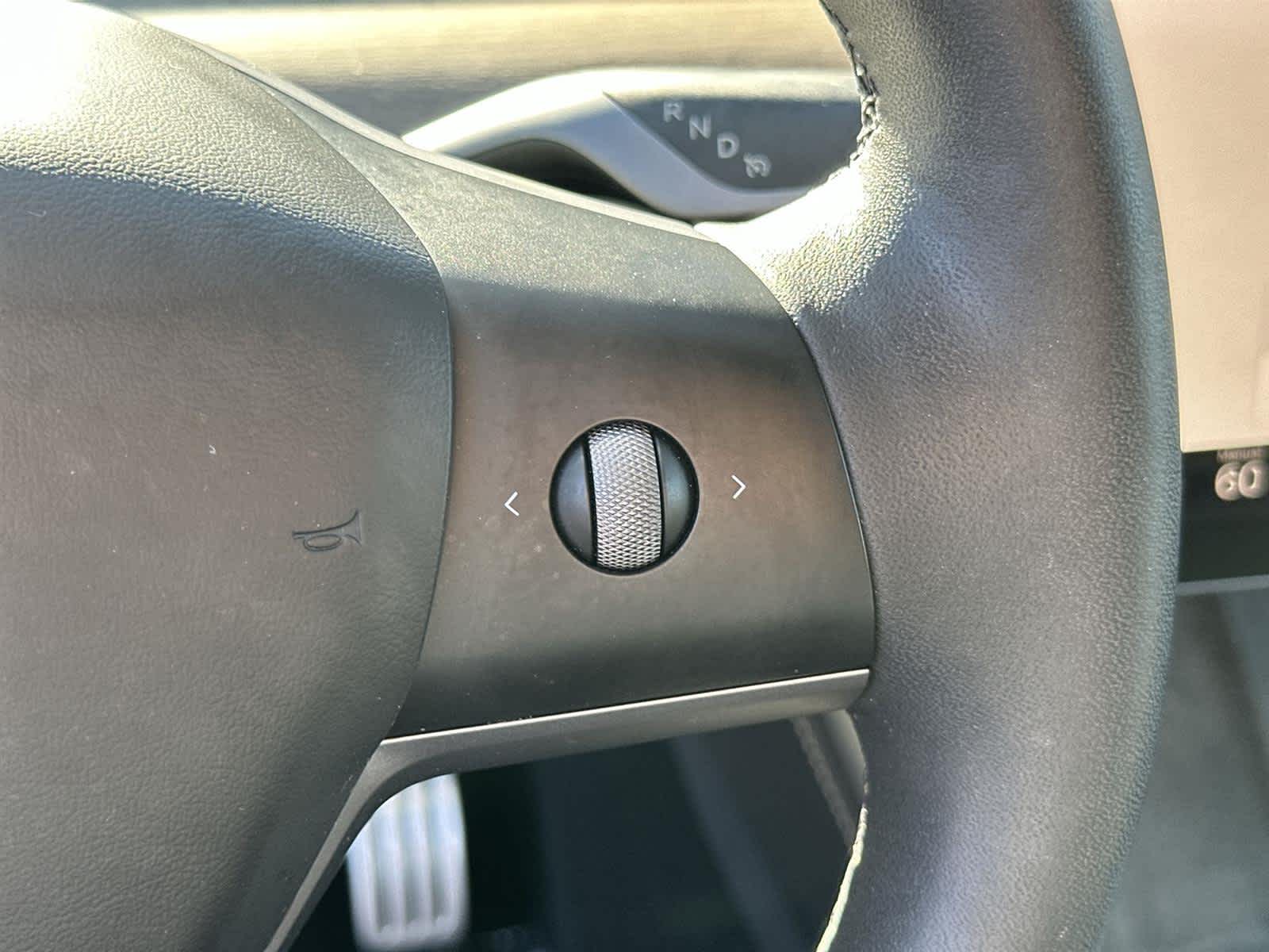 Thumbnail: 2023 Tesla Model Y - 25