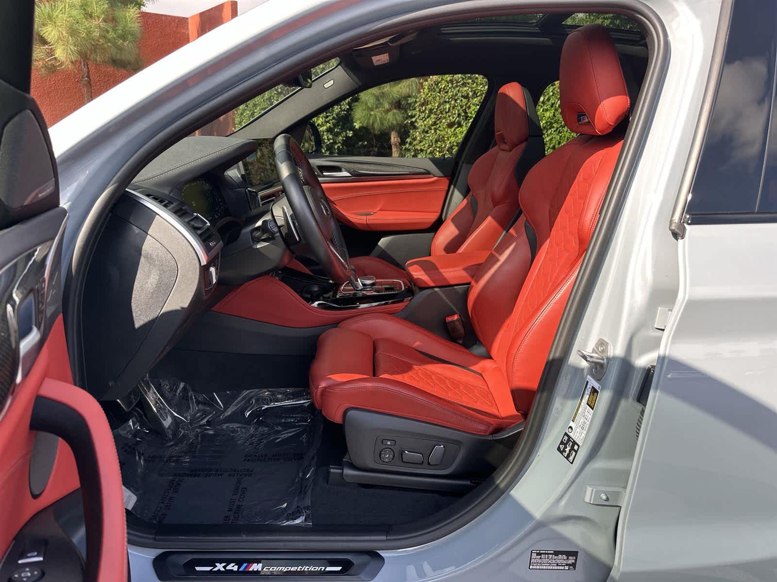 Thumbnail: 2024 BMW X4 - 11