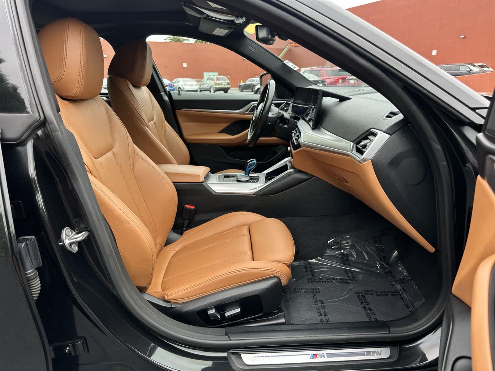 Thumbnail: 2022 BMW i4 - 14