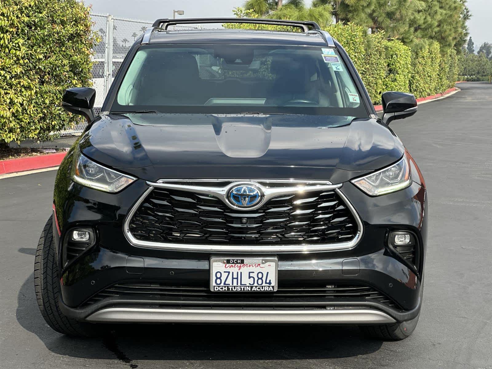 Thumbnail: 2022 Toyota Highlander - 6