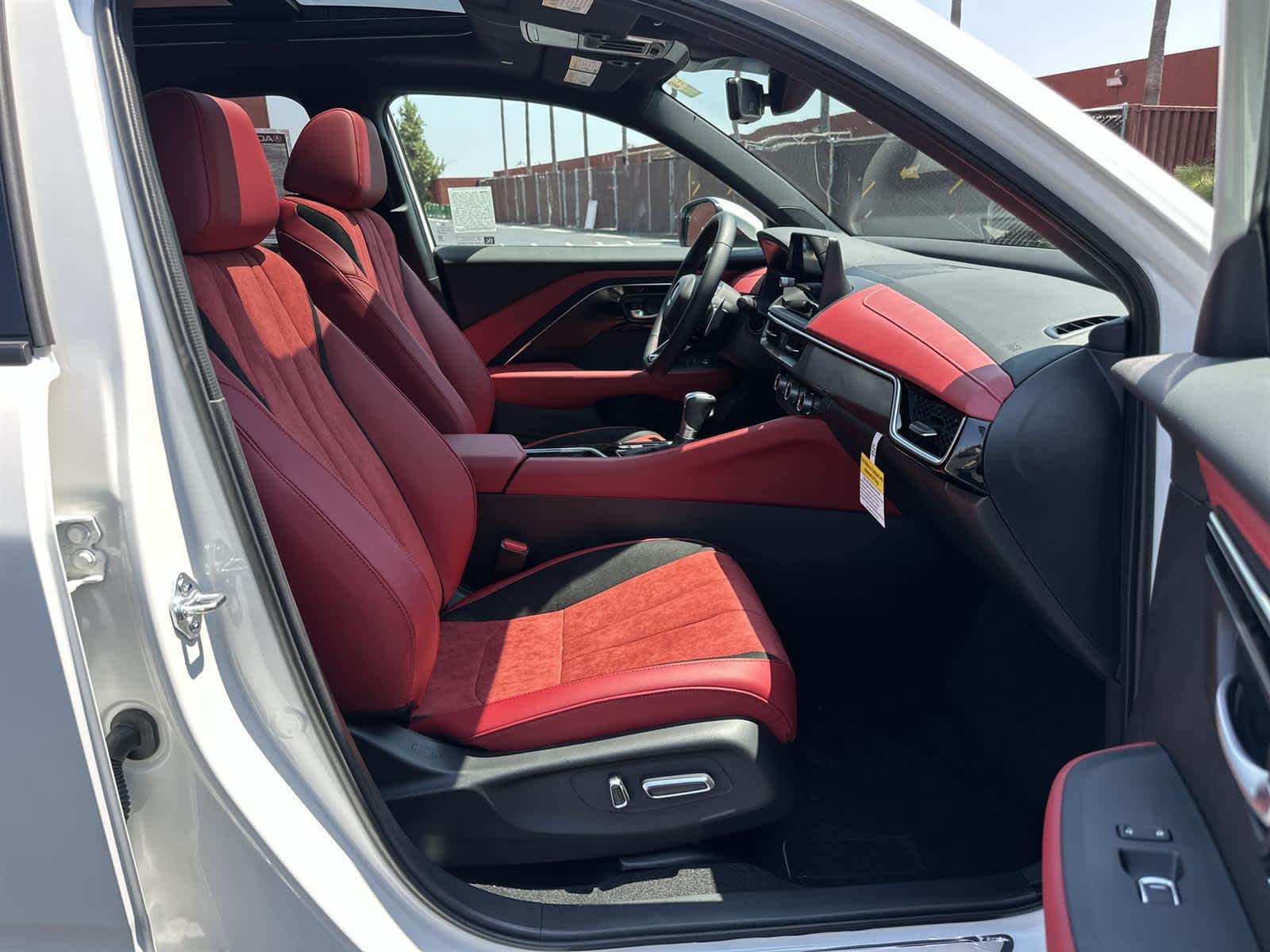 Thumbnail: 2025 Acura ADX - 14