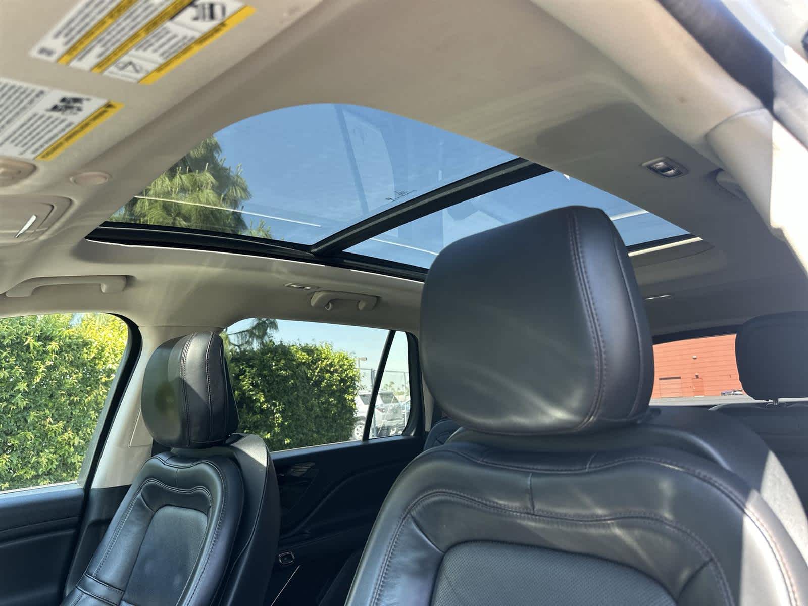 Thumbnail: 2020 Lincoln Aviator - 40
