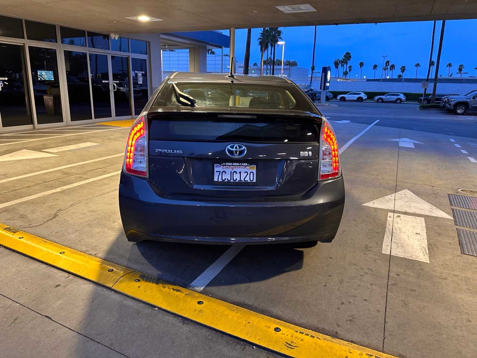 Thumbnail: 2013 Toyota Prius - 4