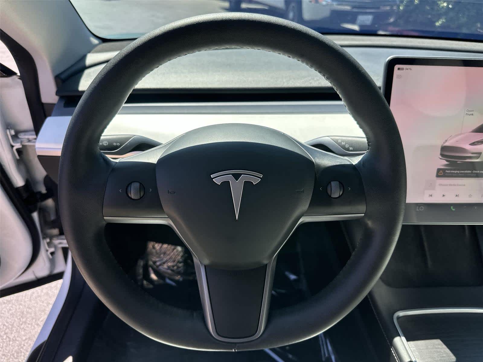 Thumbnail: 2022 Tesla Model 3 - 15