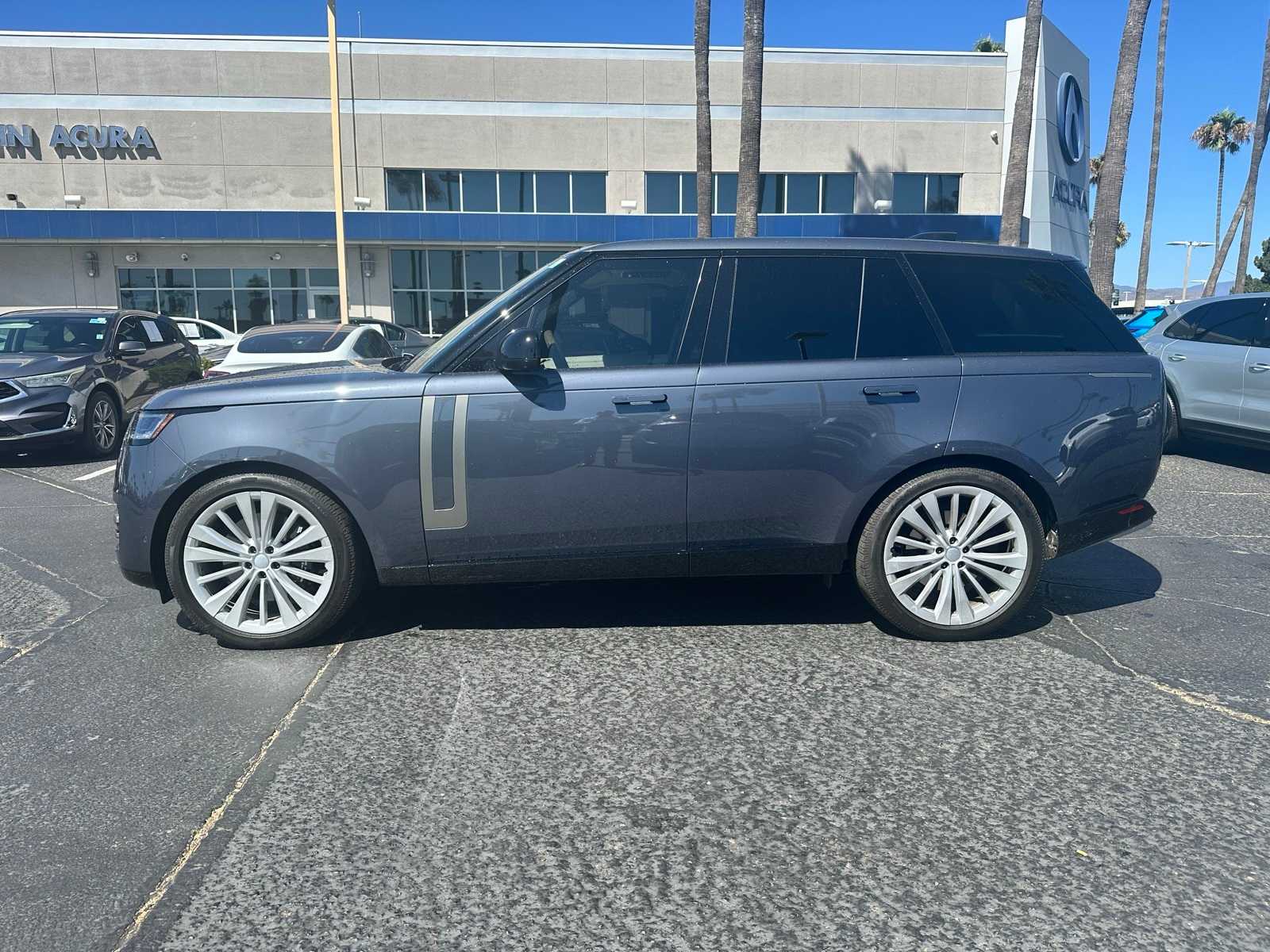 Thumbnail: 2025 Land Rover Range Rover - 2