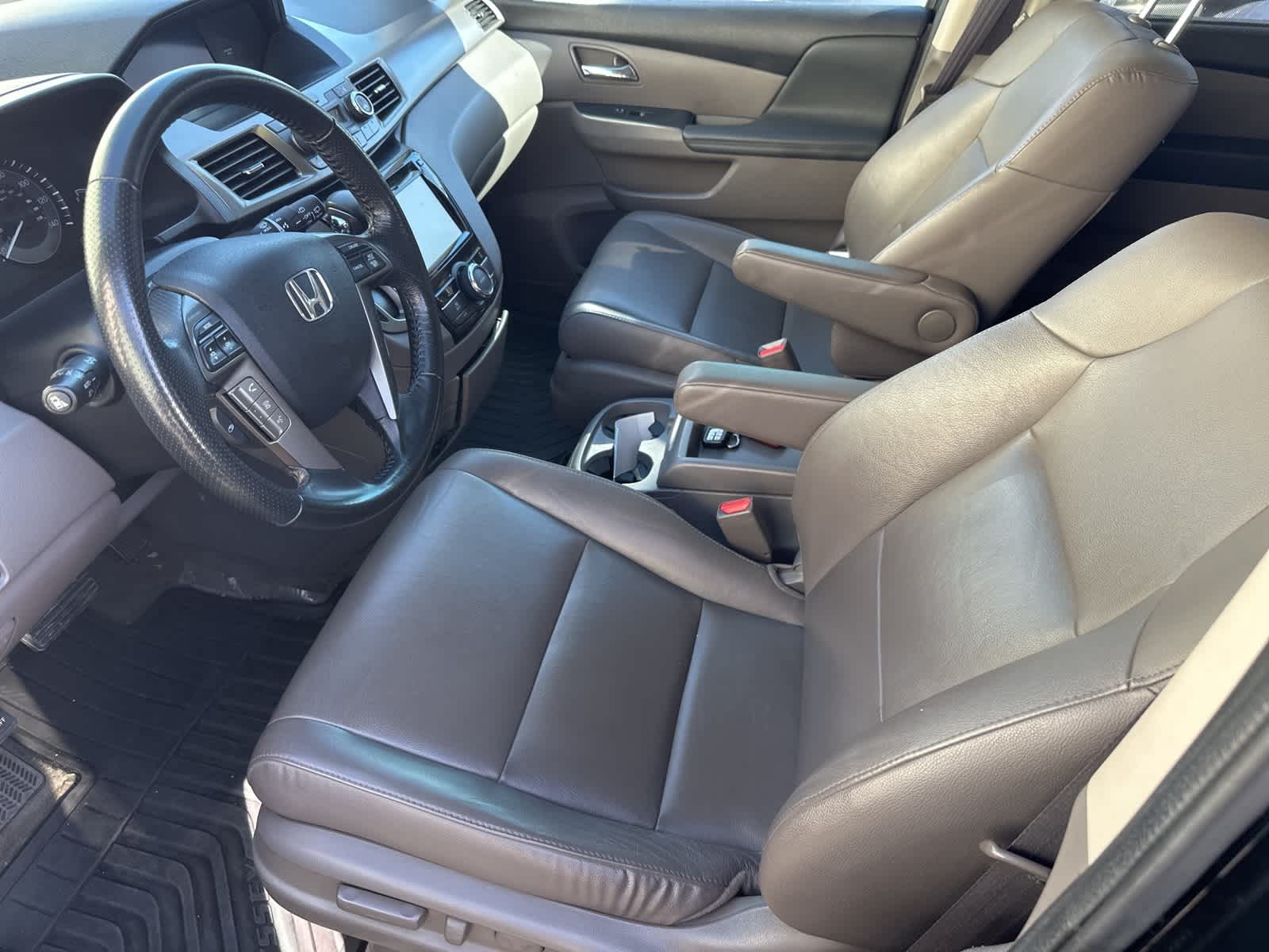 Thumbnail: 2015 Honda Odyssey - 6