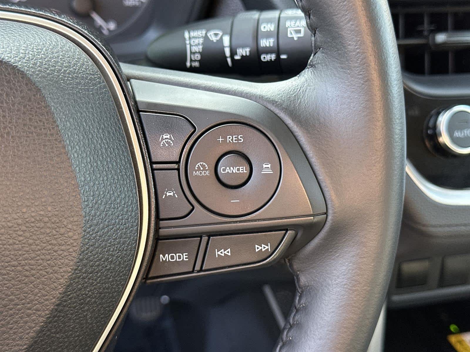 Thumbnail: 2023 Toyota Corolla Cross - 25