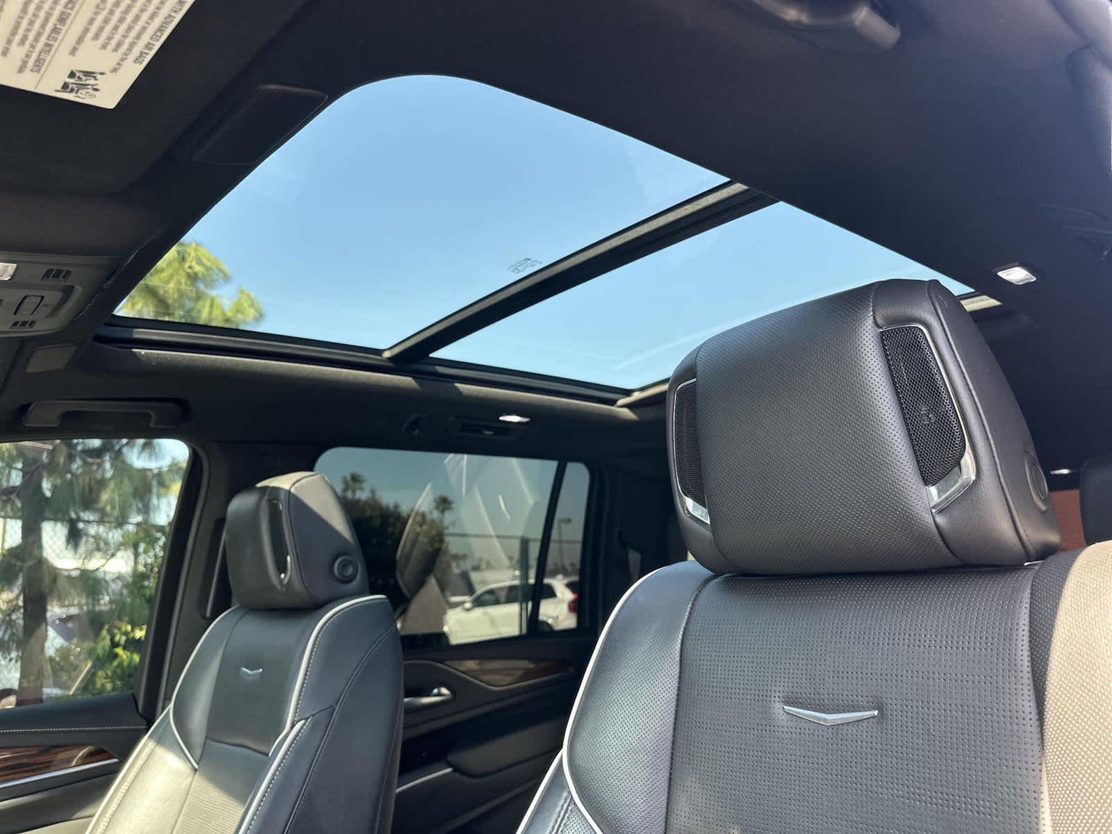 Thumbnail: 2023 Cadillac Escalade - 31