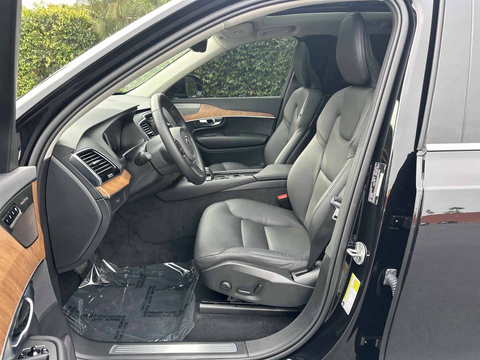 Thumbnail: 2025 Volvo XC90 - 10