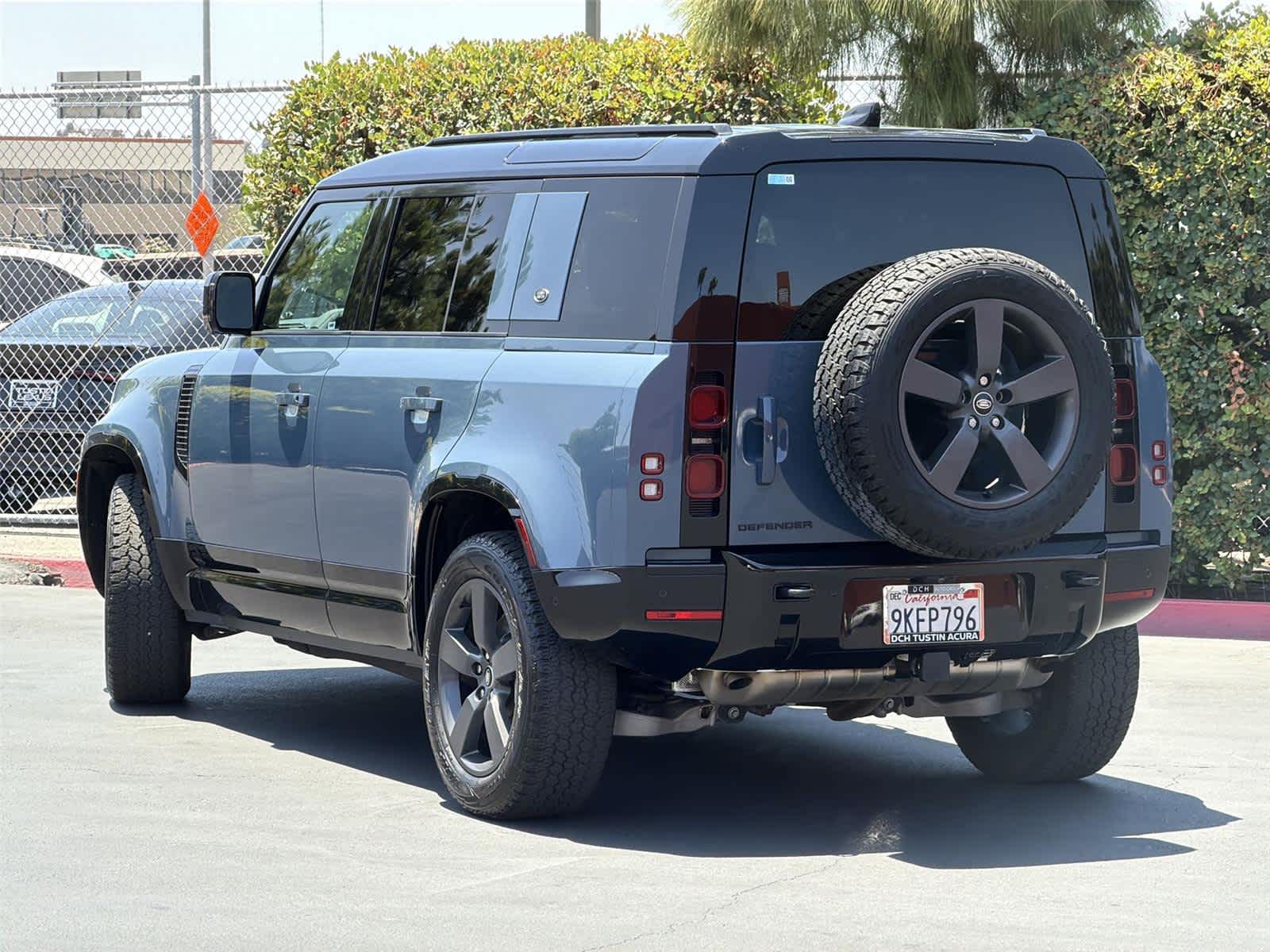 Thumbnail: 2024 Land Rover Defender - 4