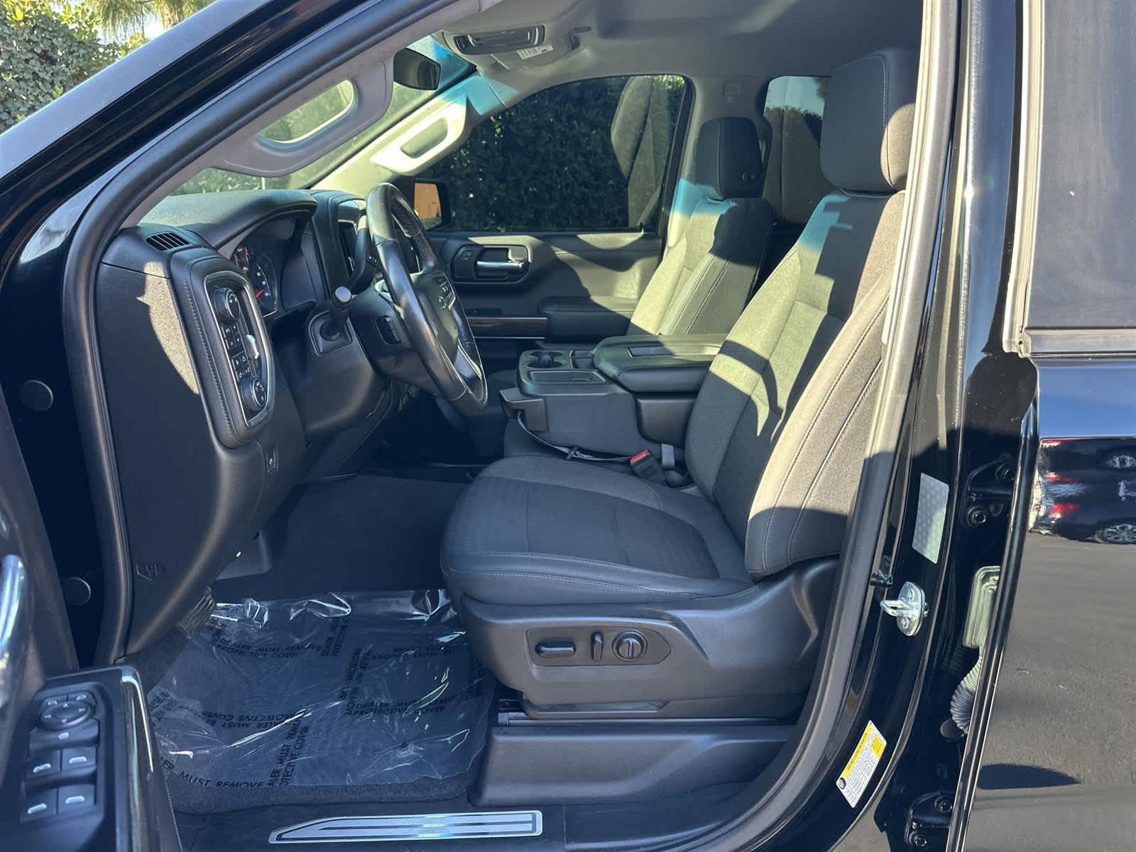 Thumbnail: 2019 Chevrolet Silverado 1500 - 11