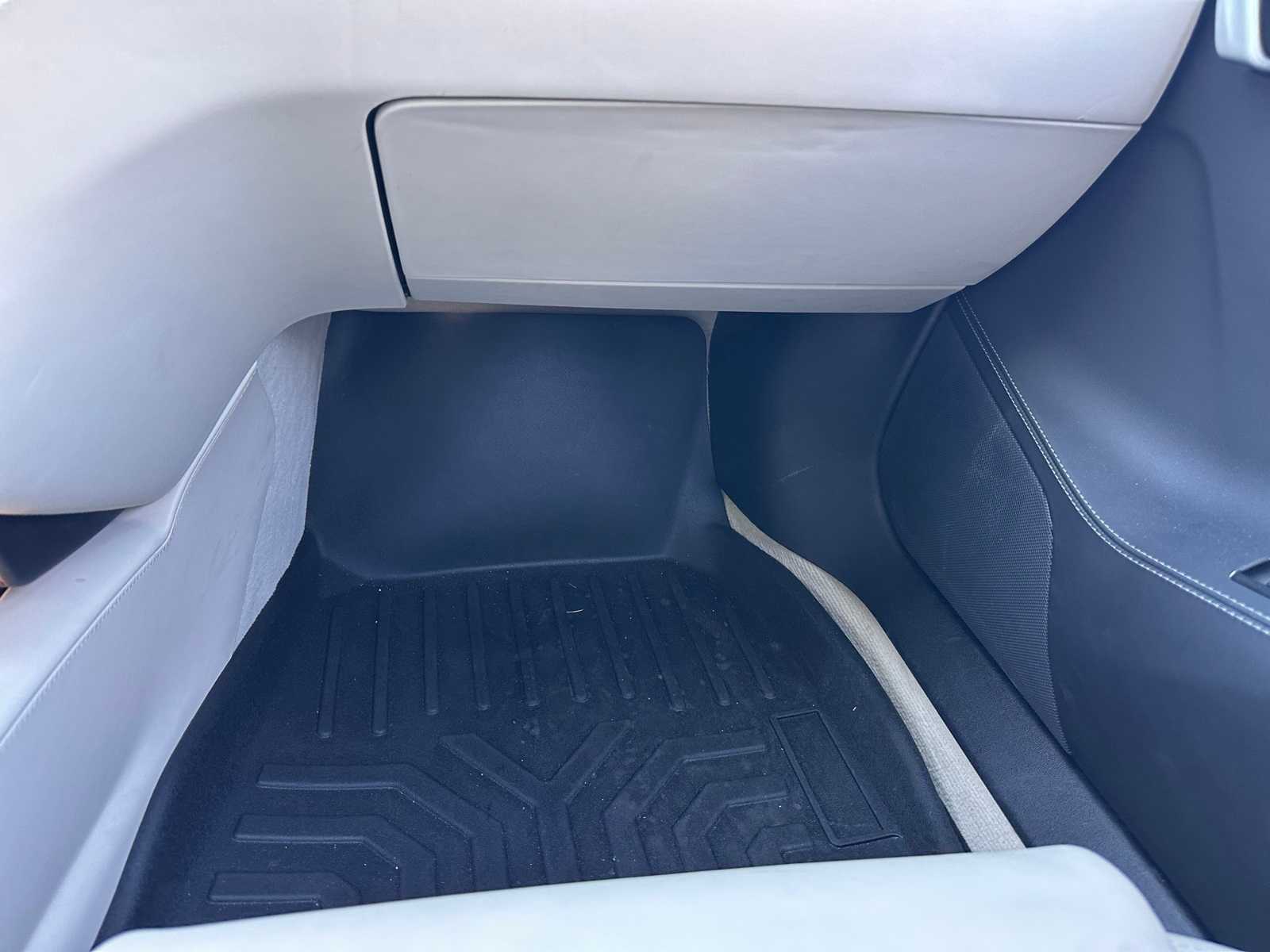 Thumbnail: 2019 Tesla Model S - 19