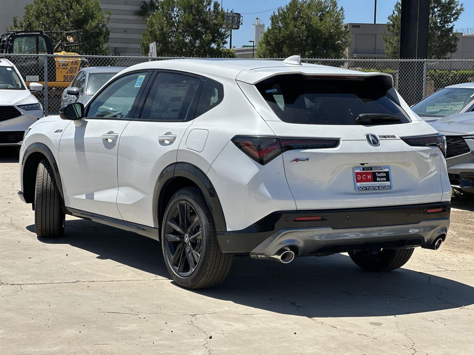 Thumbnail: 2025 Acura ADX - 4
