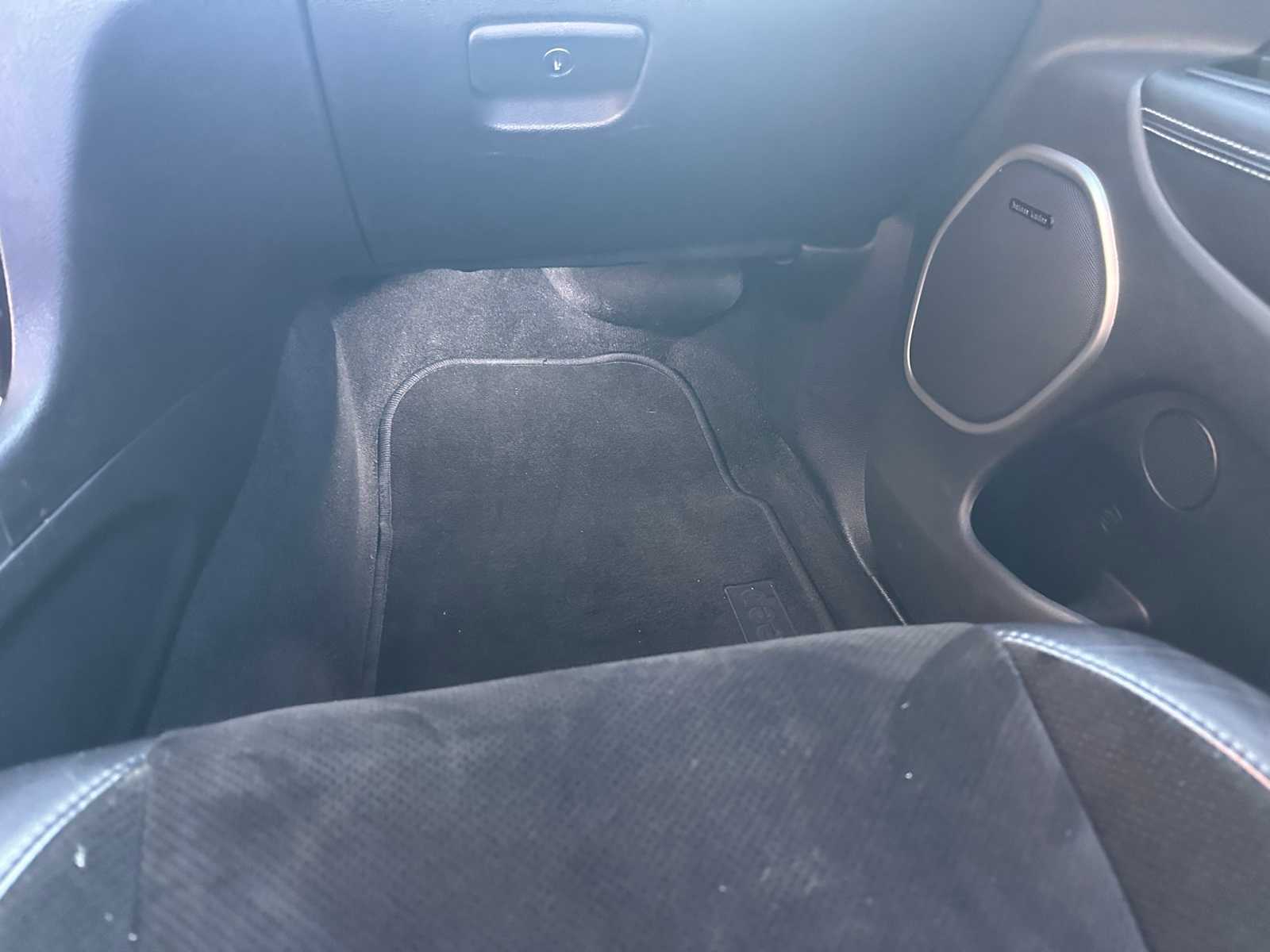 Thumbnail: 2015 Jeep Grand Cherokee - 21